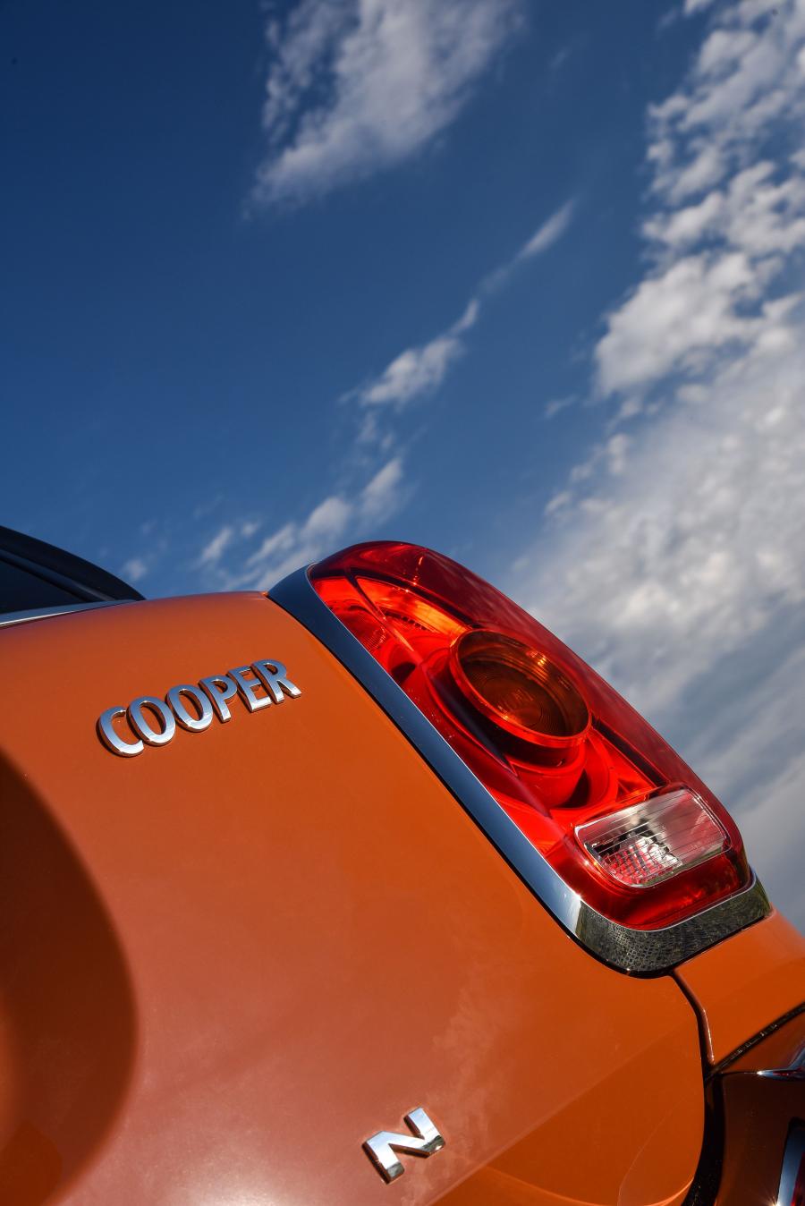Детали экстерьера Mini Cooper Countryman 2017 года  (ZA) (фото 18 из 40)